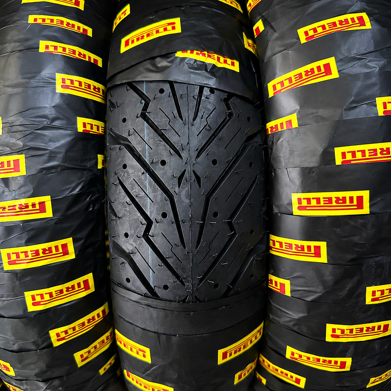 Lốp Pirelli Vespa (Angel Scooter)