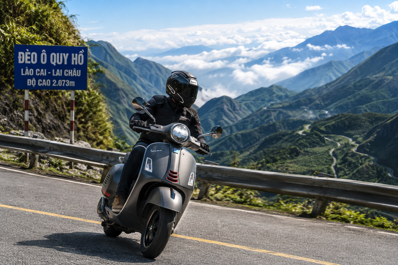 Vespa GTS tại Đèo Ô Quy Hồ (Lào Cai - Lai Châu)