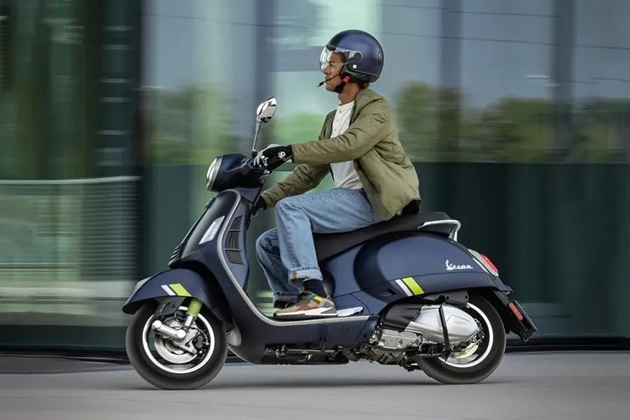 vespa gts